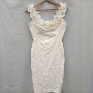 Maggy London ruffle trim jacquard white party wedding event dress black tie ruff